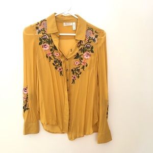 ANTHRO // Gold embroideried long sleeve top // 0